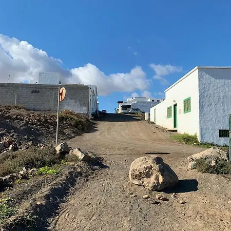 La Casa De La Playa Holiday home *